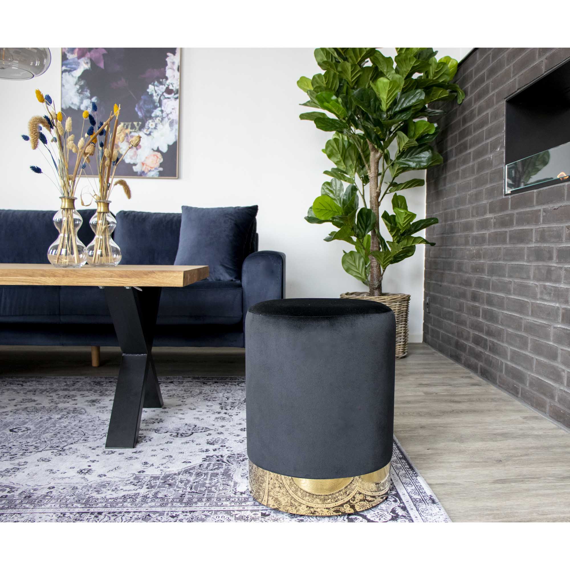Gamby Pouf - Pouf, velvet, black, brass coloured base ø34x43 cm, HN1207